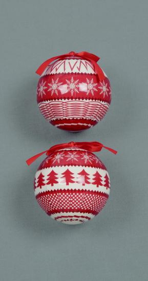 Premier-Red--White-Scandi-Style-Decoration