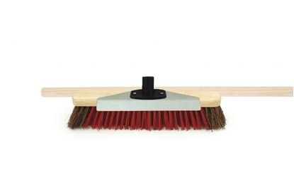 Bentley-Brush-with-Scraper-and-Wooden-Handle