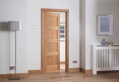 Cheshire-Mouldings-Cheshire-4-Panel-Shaker-Oak-Door