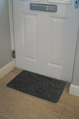 Groundsman-Basic-Ribbed-Indoor-Doormat-40-x-60cm