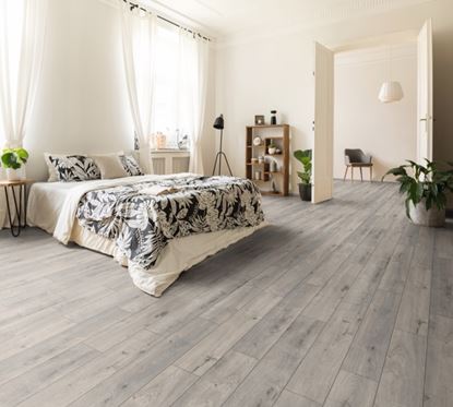 Kronospan-Atomic-Oak-WR-Laminate-Floor-8mm