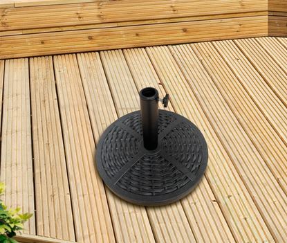 Pagoda-Rattan-Effect-Parasol-Base