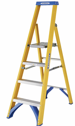 Werner-Fibreglasss-Platform-Stepladder