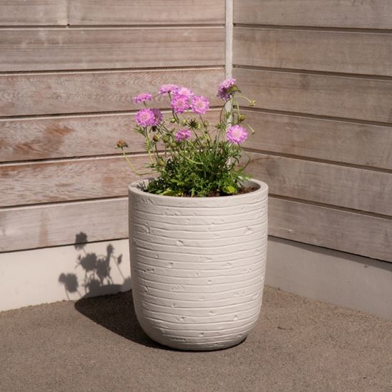 Strata-Banbury-Stone-Round-Planter