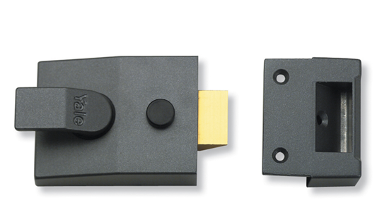 yale-deadlocking-standard-nightlatch-security-lock