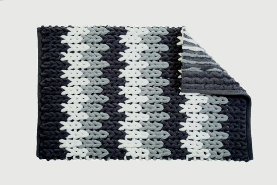croydex-grey--white-patterned-bathroom-mat