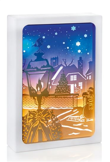 premier-diorama-lamppost-scene