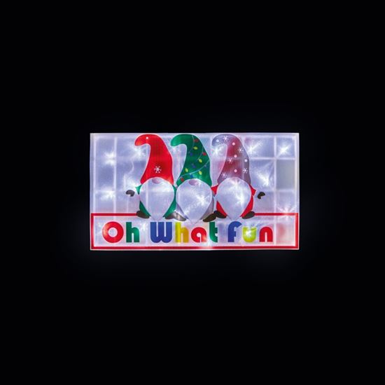 premier-lit-trio-gonks-window-silhouette