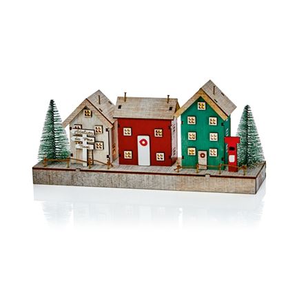 premier-lit-wood-houses-scene