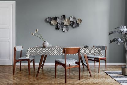 d-c-fix-karo-mondiala-tablecloth