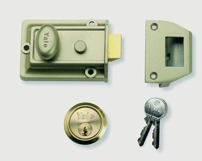 yale-traditional-nightlatch