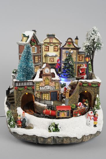 kaemingk-led-fibre-optic-village-with-train
