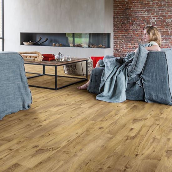 quickstep-natural-wood-effect-spc-floor