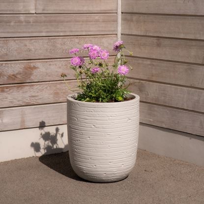 strata-banbury-stone-round-planter